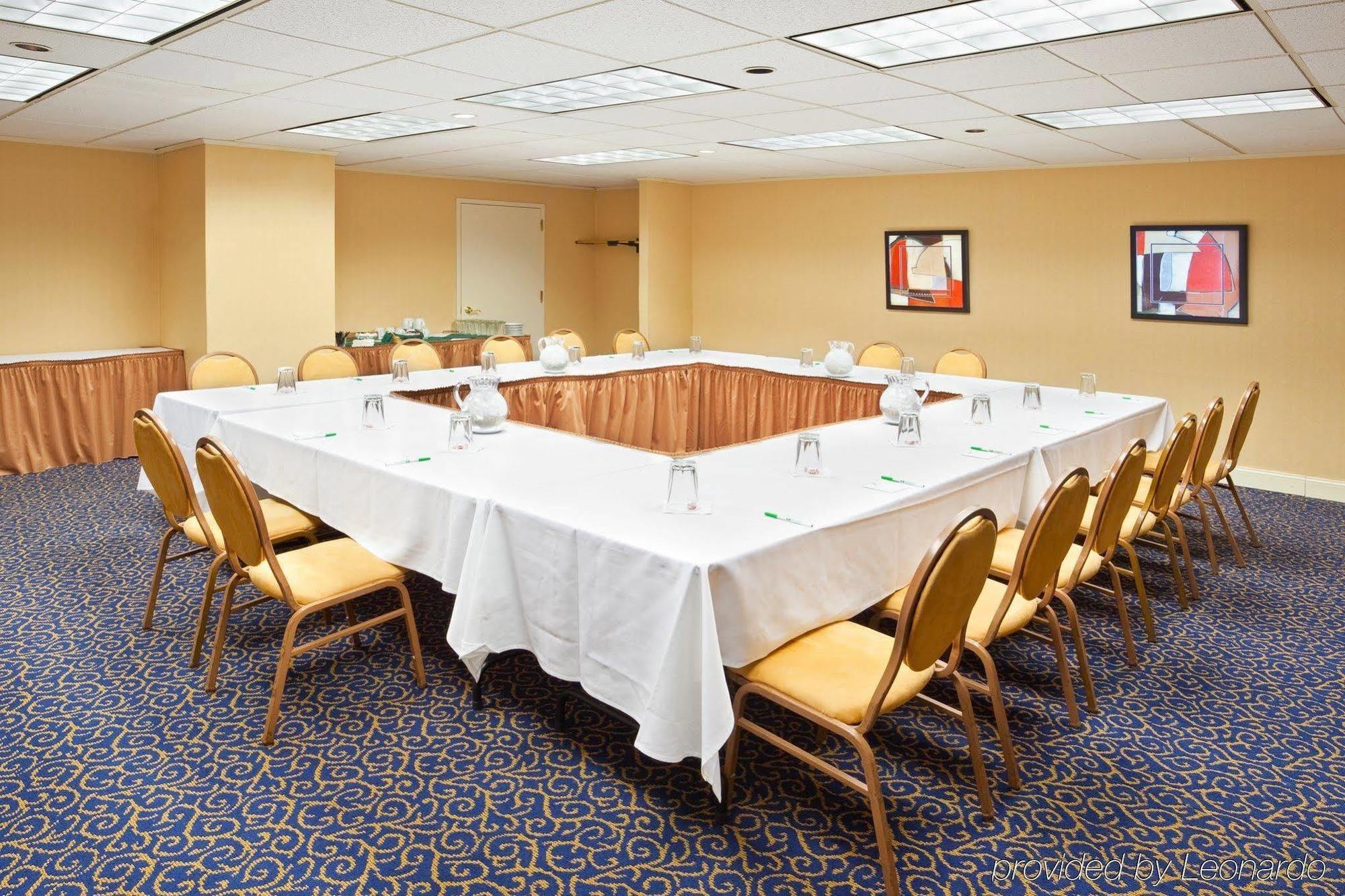 Holiday Inn Akron-West By Ihg Montrose Extérieur photo